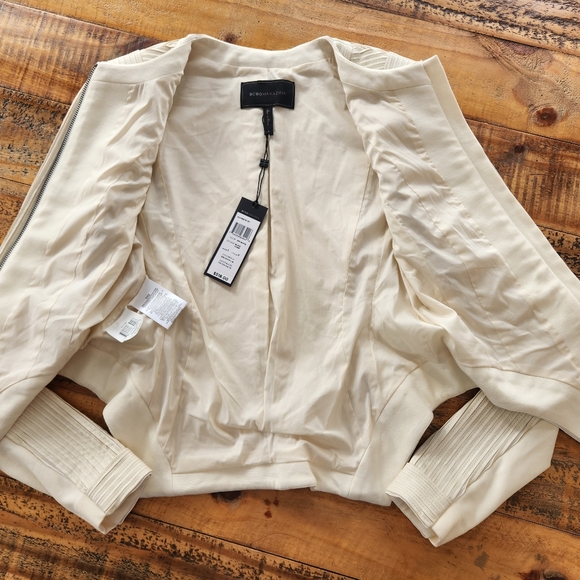 🔥HOST PICK💥BCBG MAXAZRIA vest for women - Picture 4 of 17